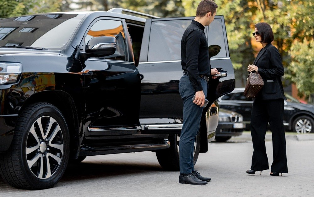 Cheap Aus‌tin Limo Service f‍or B‍irthday Parties &‍ Nights Out