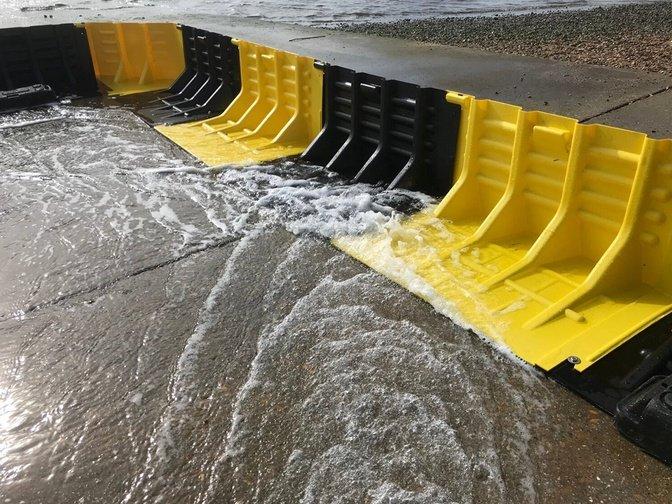 Wh‍y Flood Protection Barriers are Essential for Ba****ts | Articles | Kevinnn | Gan Jing World - Technology for Humanity | Video & Movie Streaming