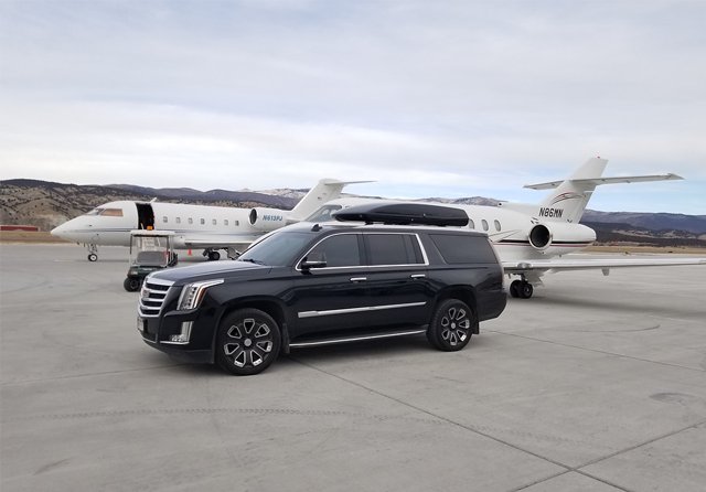 Airport Limo Service in Austin, TX | Limo Service from Airport - Austin Elite Limo